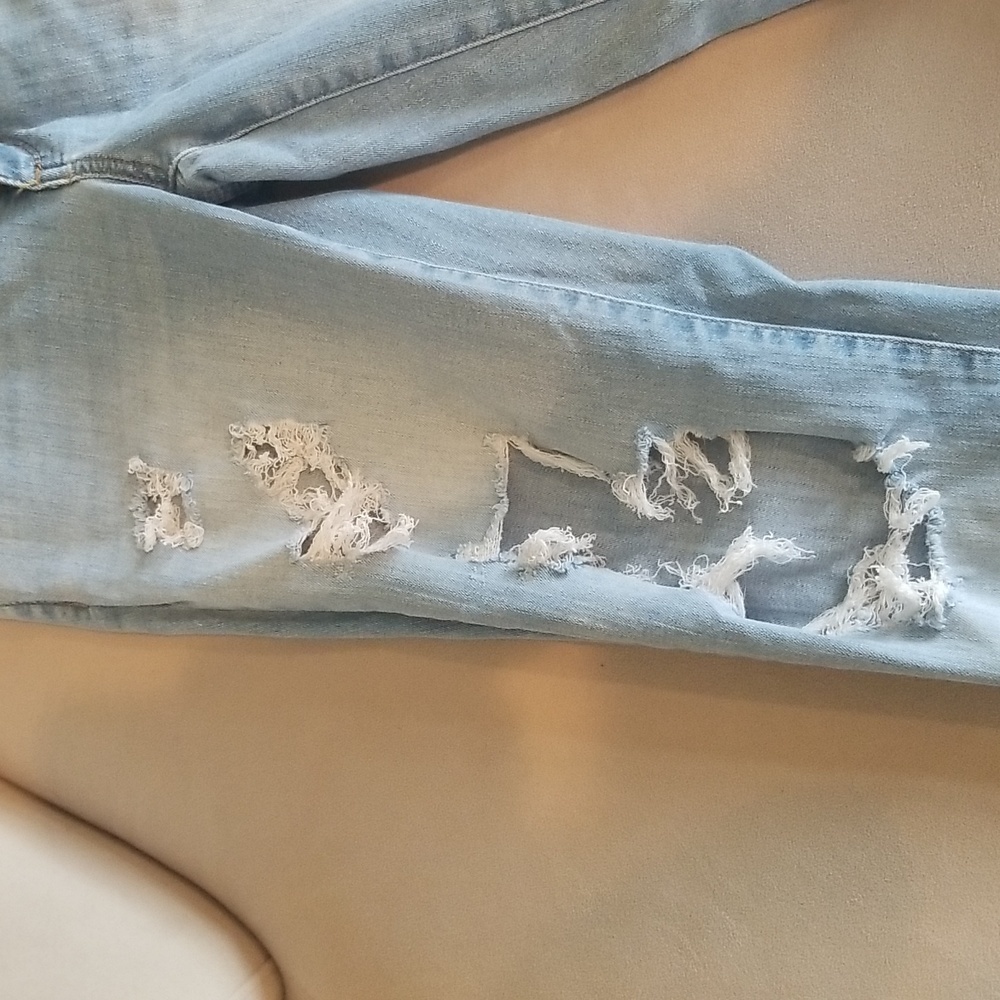 Universal Thread jeans - Picture 4 of 10